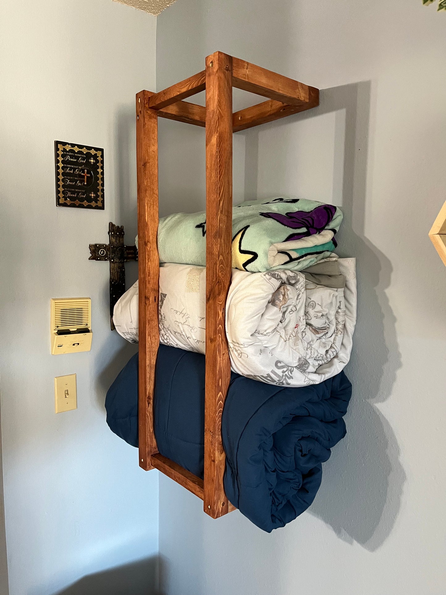 Blanket rack | Blanket Storage | Shelf/Towel Storage | Farmhouse Rustic Decor | Blanket Ladder